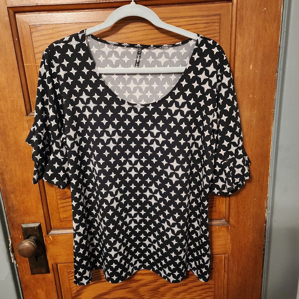 Black and White Geometrical Blouse